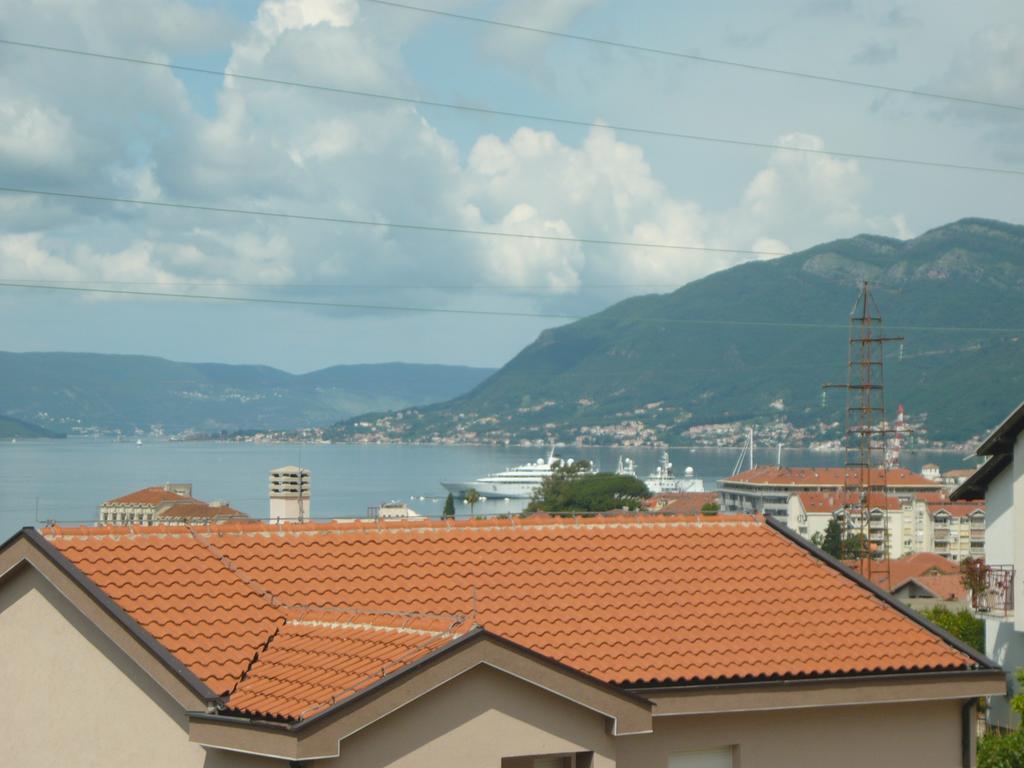 Apartments Kuc Τίβατ Εξωτερικό φωτογραφία