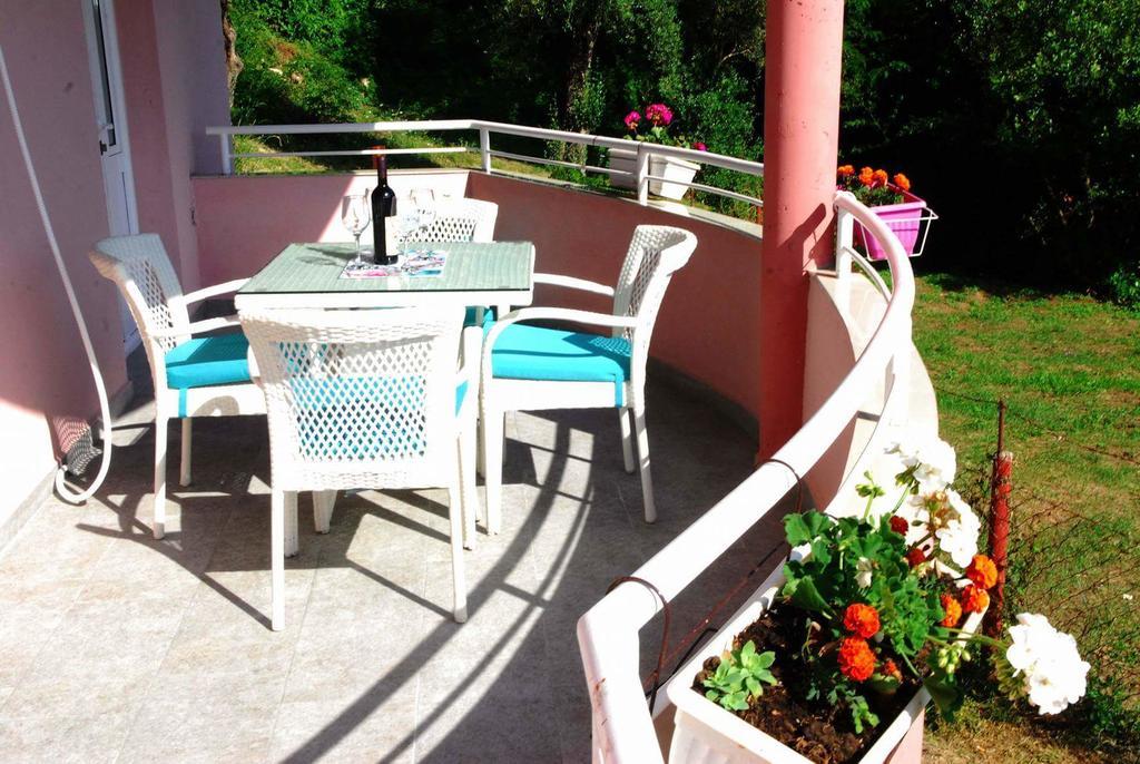 Apartments Kuc Τίβατ Εξωτερικό φωτογραφία