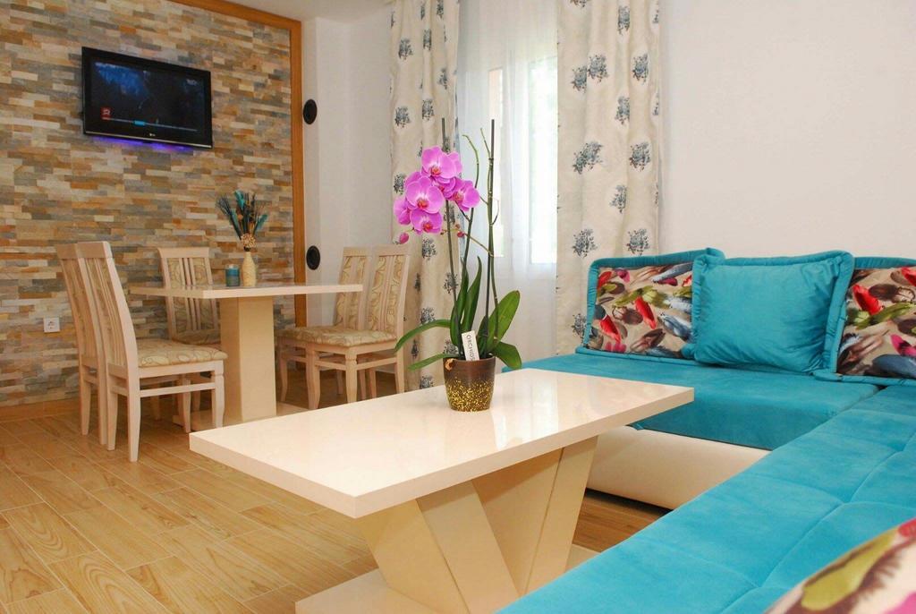 Apartments Kuc Τίβατ Εξωτερικό φωτογραφία