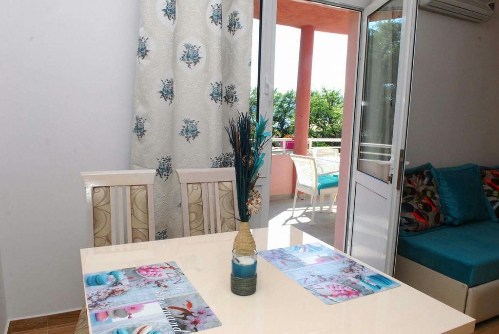 Apartments Kuc Τίβατ Εξωτερικό φωτογραφία